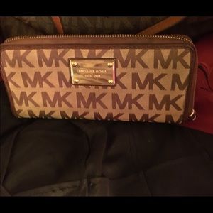 Bundled for Katievexhin